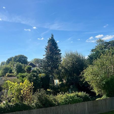 Beddington Park Lodge East ウォリントン エクステリア 写真