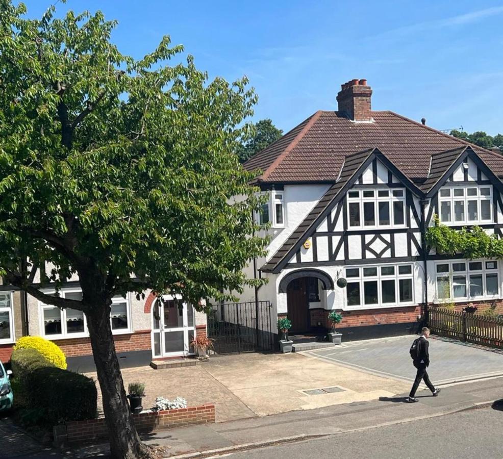 Beddington Park Lodge East ウォリントン エクステリア 写真