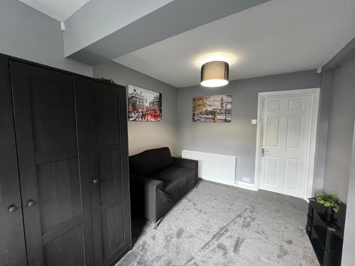 Beddington Park Lodge East ウォリントン エクステリア 写真